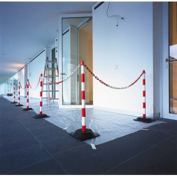 Red & White Chain Post Kit - 6 Posts - 10m Chain - Hooks & Links - 